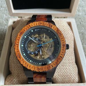 Wooden luxury mechanical wrist watch